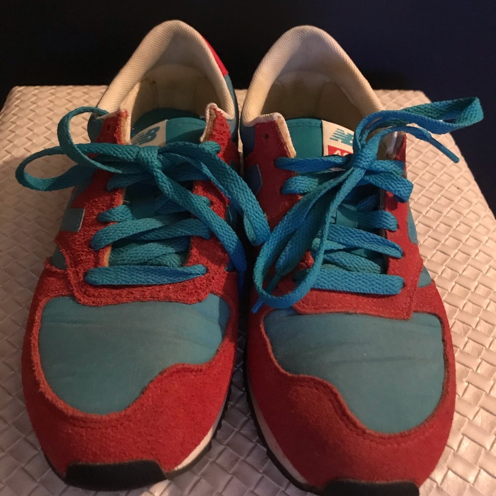Sneakers